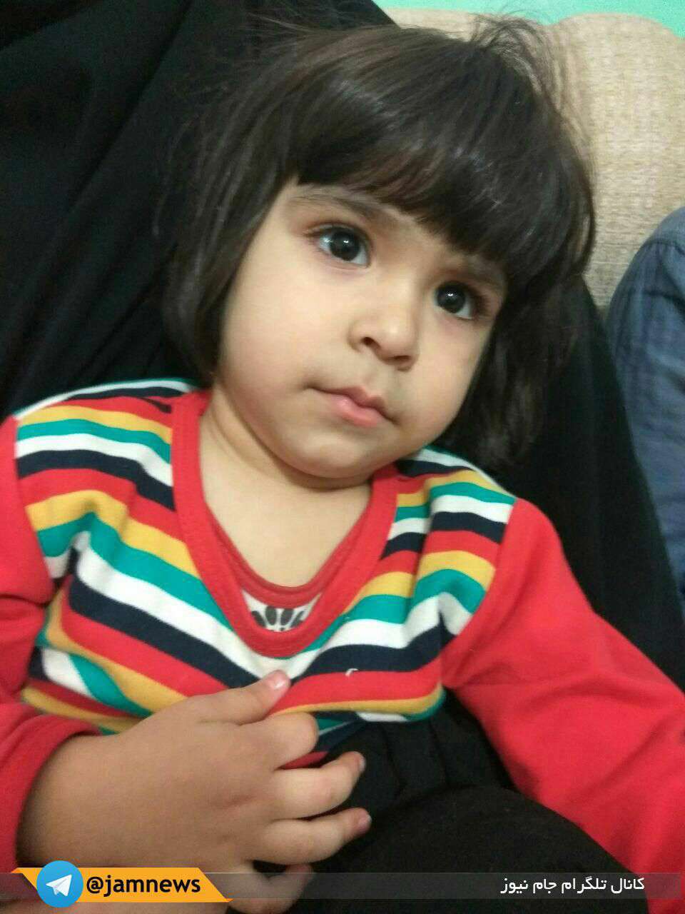 زینب خزایی دختر سه ساله شهید محسن خزایی، که عصر امروز در سوریه به شهادت رسید